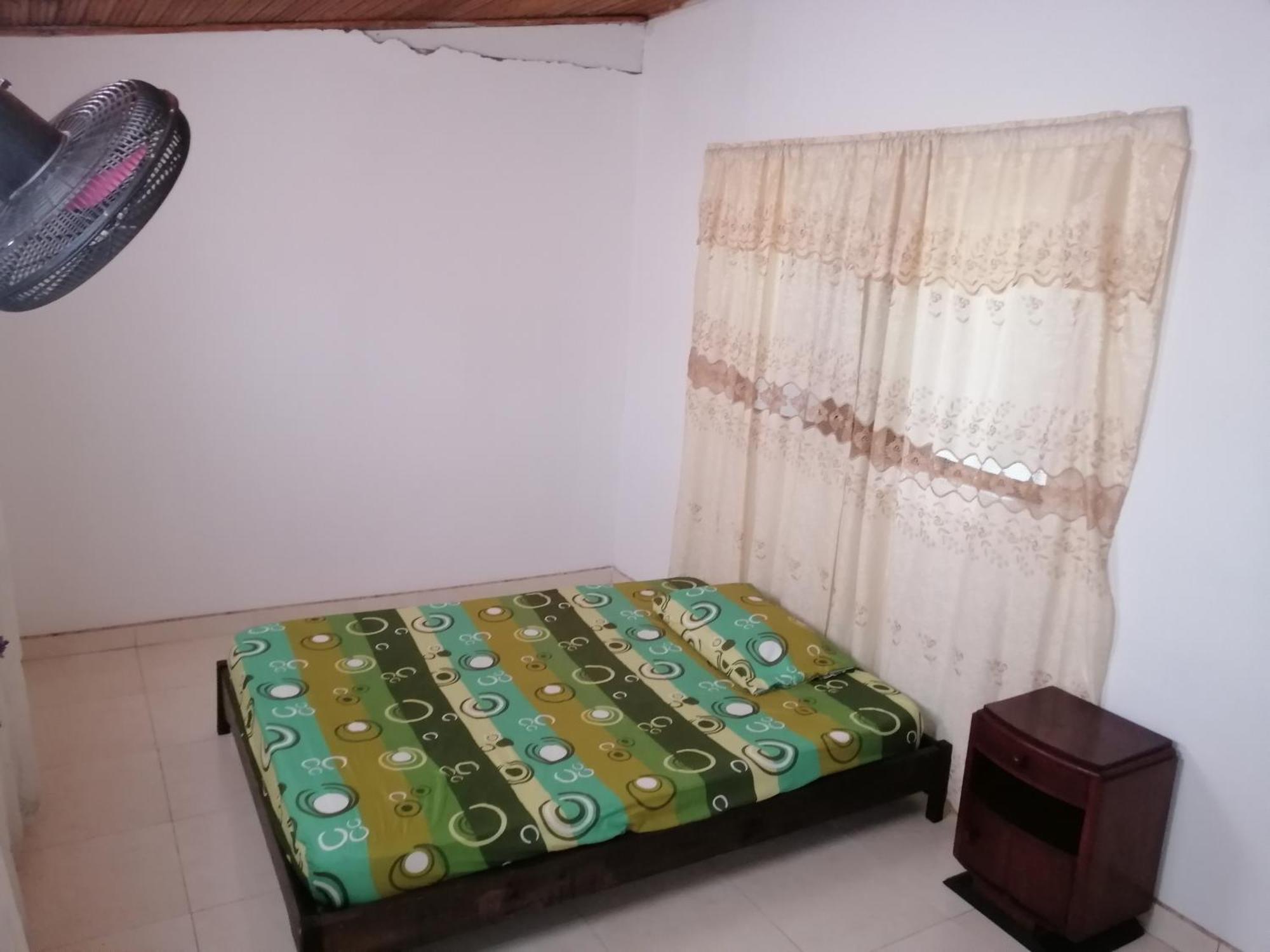 Hotel Low Cost La Dorada Zewnętrze zdjęcie
